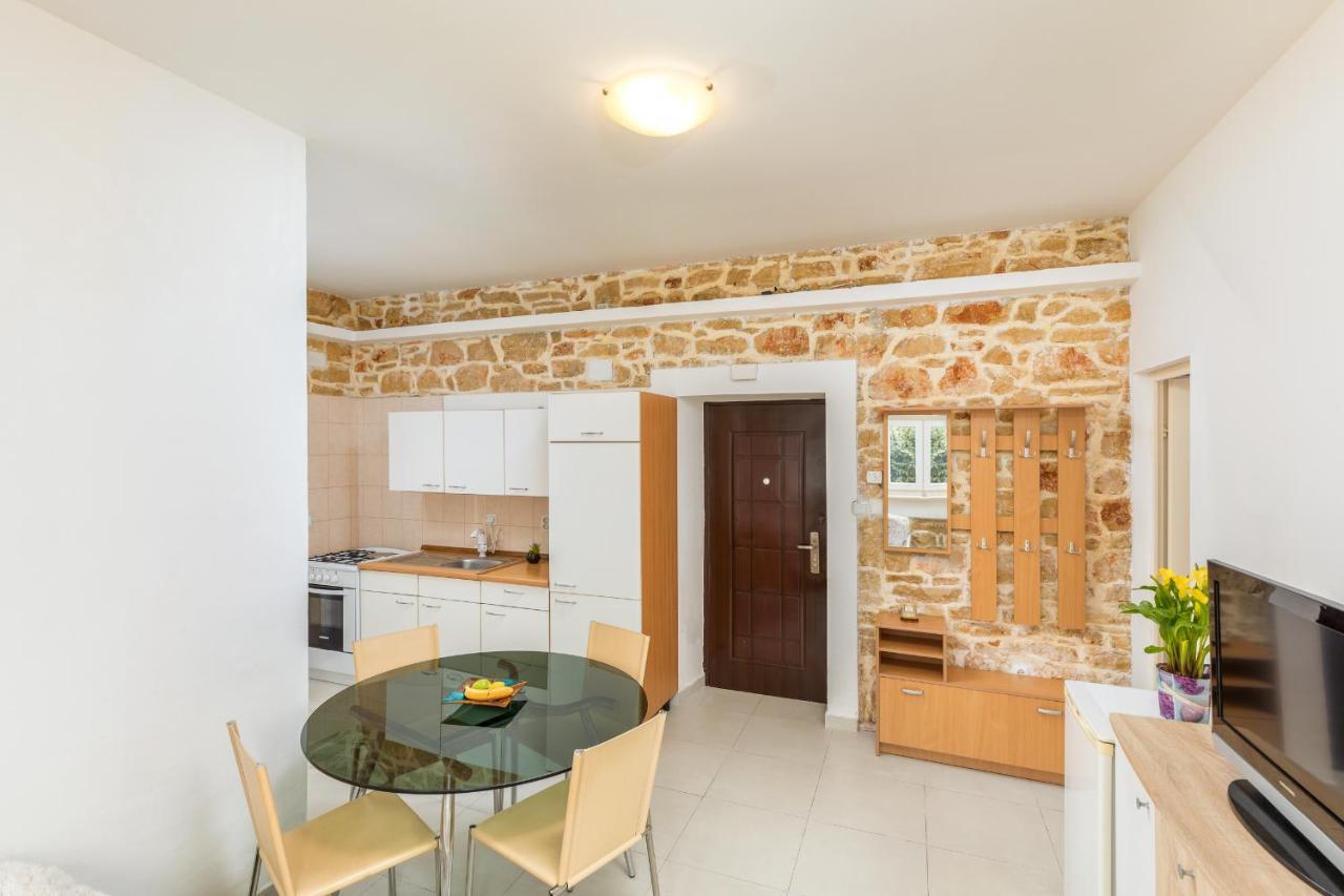 Apartment Nikola Фажана Экстерьер фото